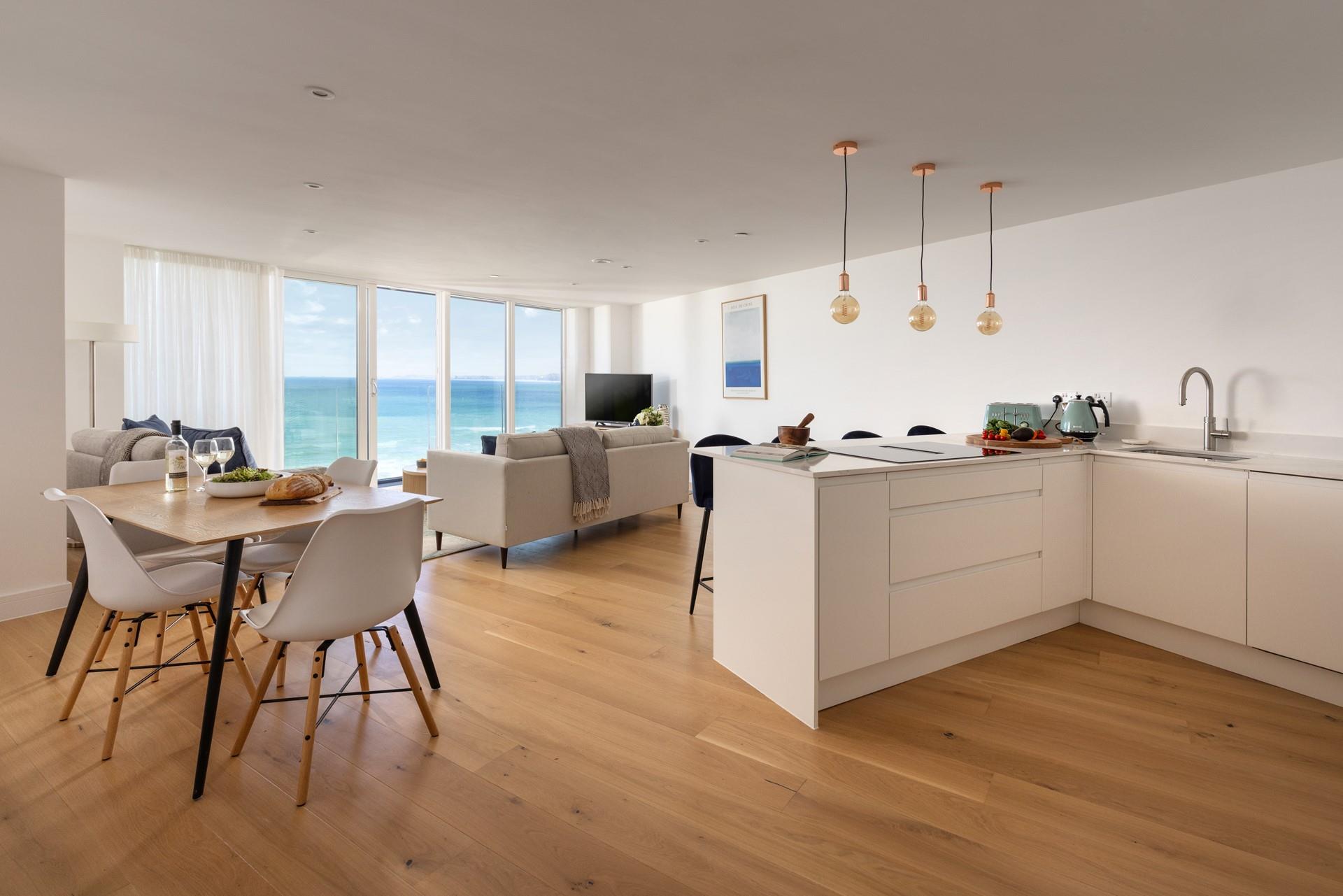 Enjoy the ocean views whilst brewing your morning cuppa. 