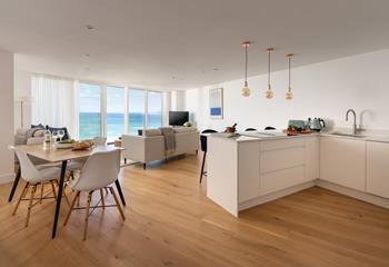 Enjoy the ocean views whilst brewing your morning cuppa. 