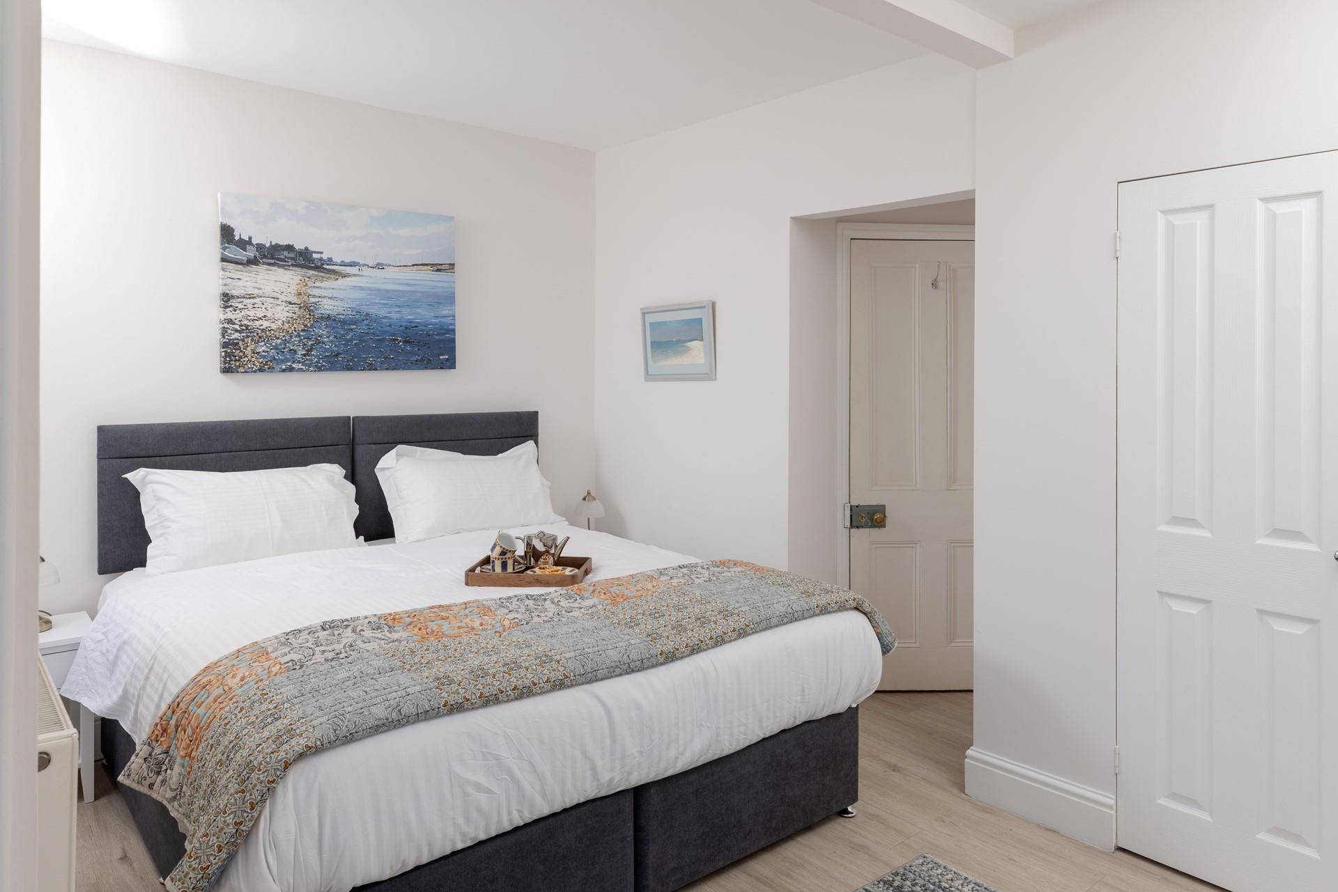 Zip and link beds allow for flexible sleeping arrangements.