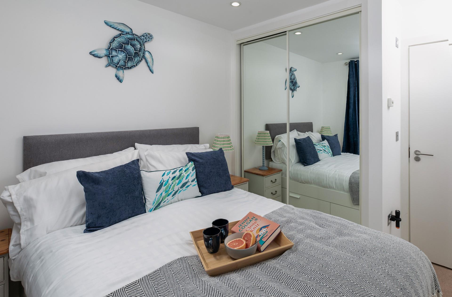 Discuss the days plans over a cuppa.