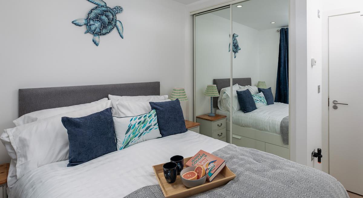 Discuss the days plans over a cuppa.