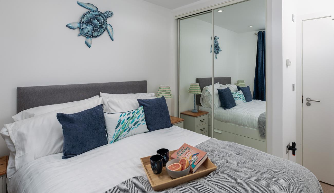 Discuss the days plans over a cuppa.