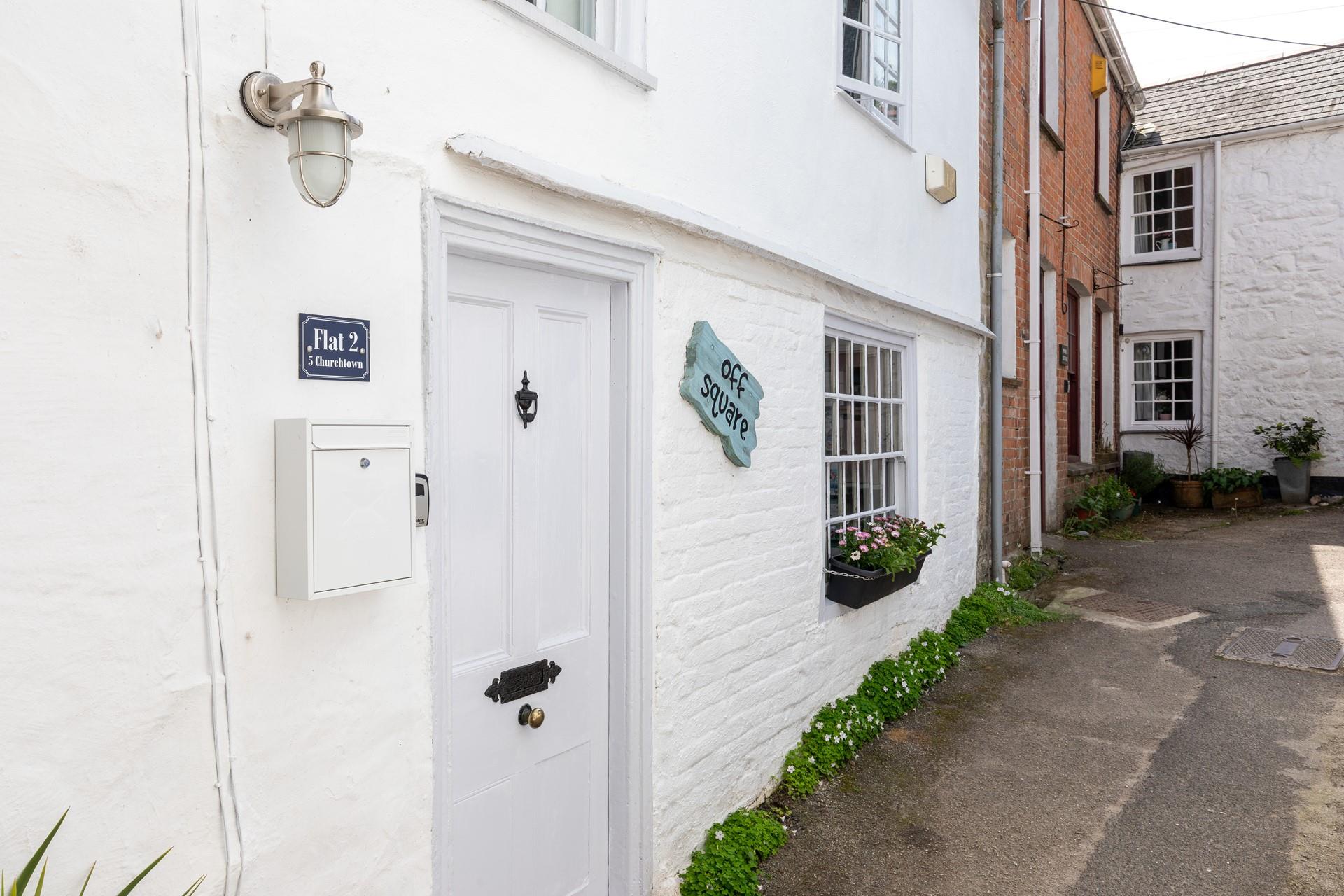 Off Square is a dog friendly retreat for 2.