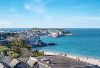 Take a stroll down to Porthminster beach and soak up the sun and tropical sea views!