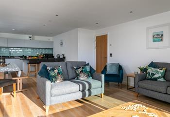 Cook, eat, and relax together!