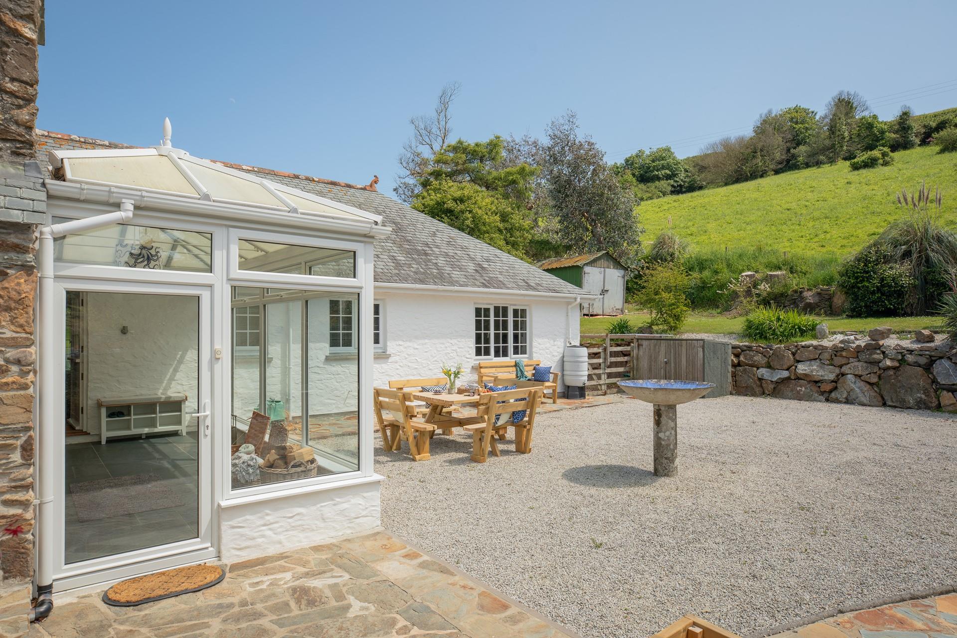 Soak up the sun whilst enjoying a lazy lunch.