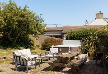 Take long, lazy lunches out to the garden.