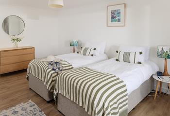 Zip and link beds allow for flexible sleeping arrangements.