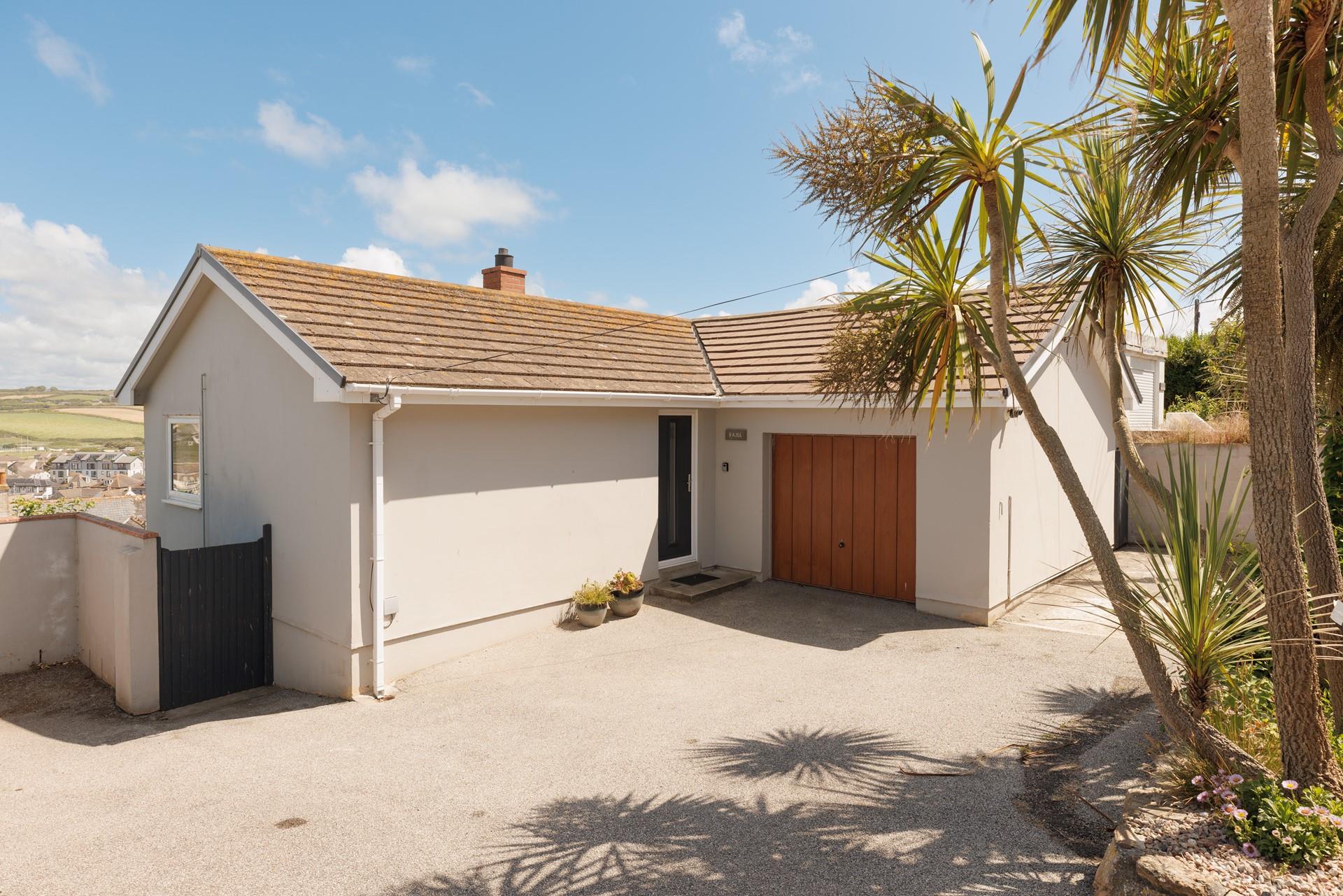 The Nest benefits from an elevated position in Perranporth.