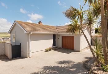 The Nest benefits from an elevated position in Perranporth.