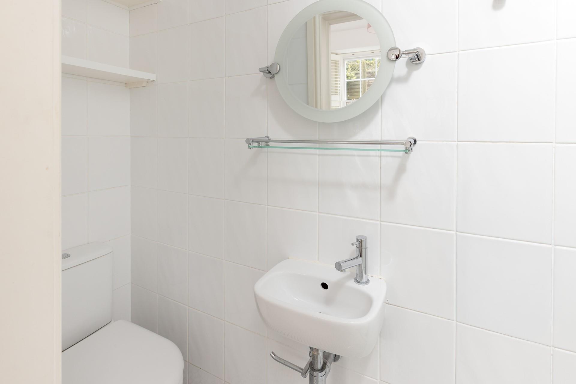 Coast House boasts two en suites, as well as the family bathroom.