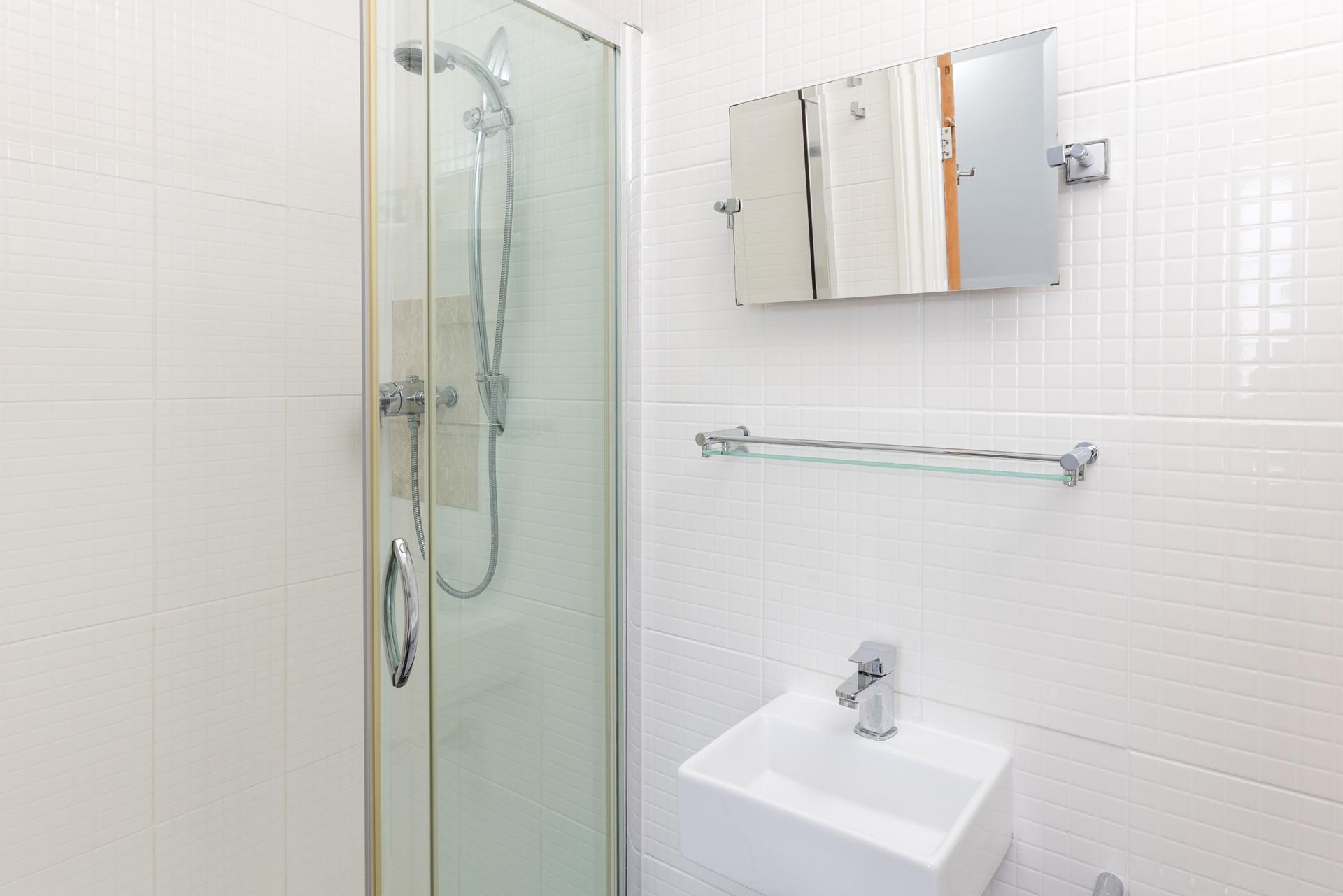 There'll be no bathroom queues in the mornings!