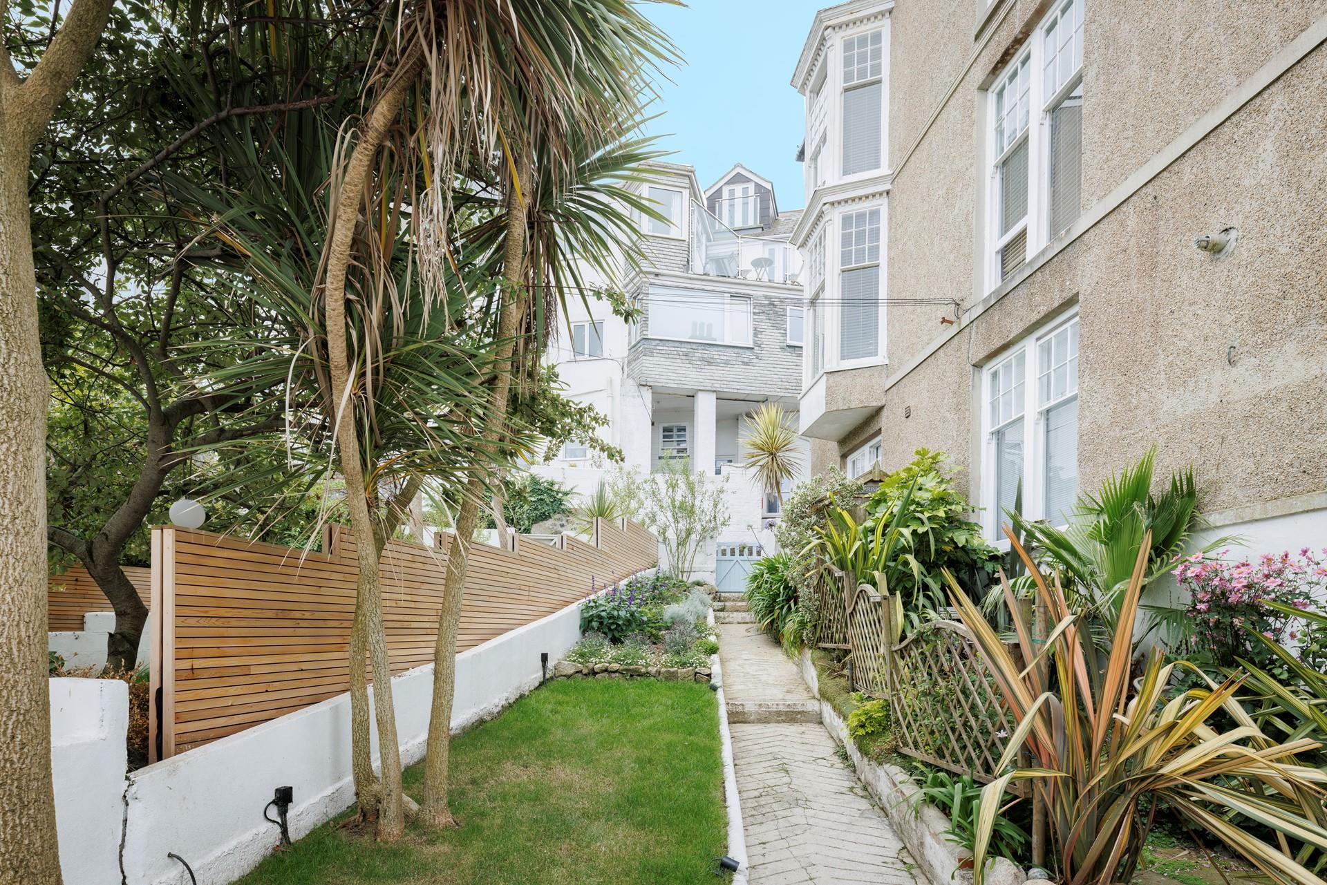The property is just a short walk from the hustle and bustle of St Ives.