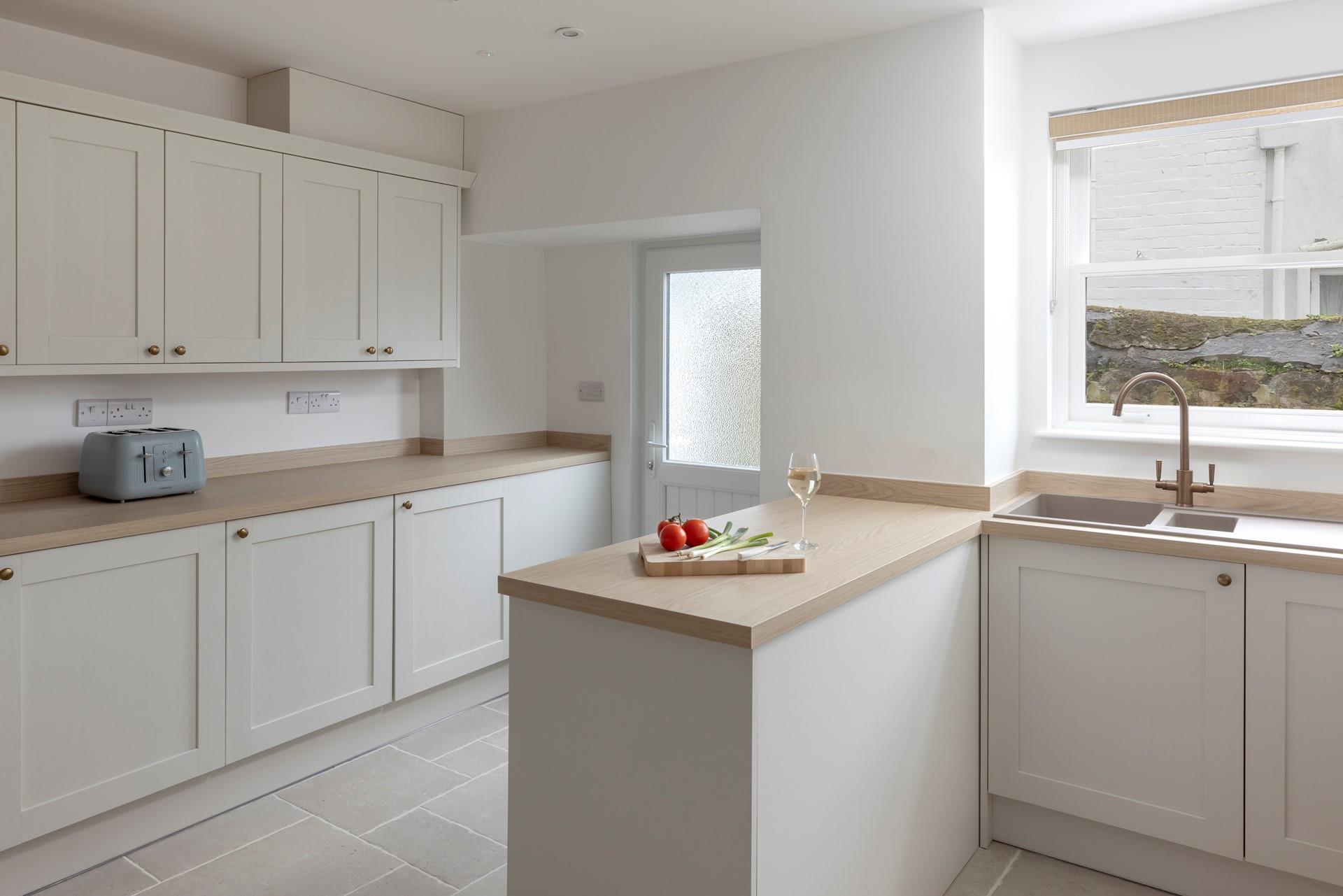 Prepare a picnic for a day on Porthminster beach!