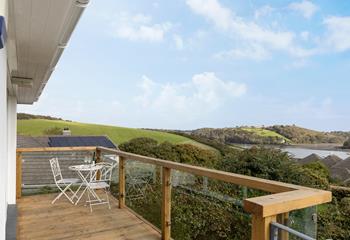 End the day on the terrace with a drink!