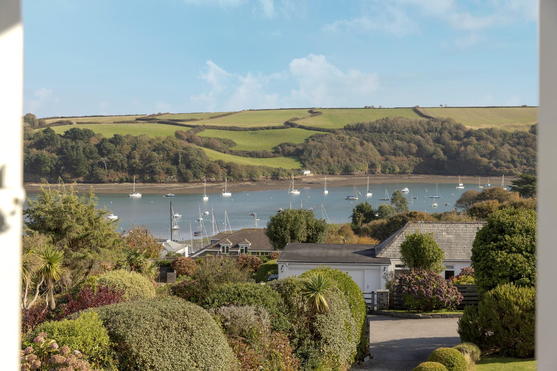 Wander down to the shoreline for a paddle.