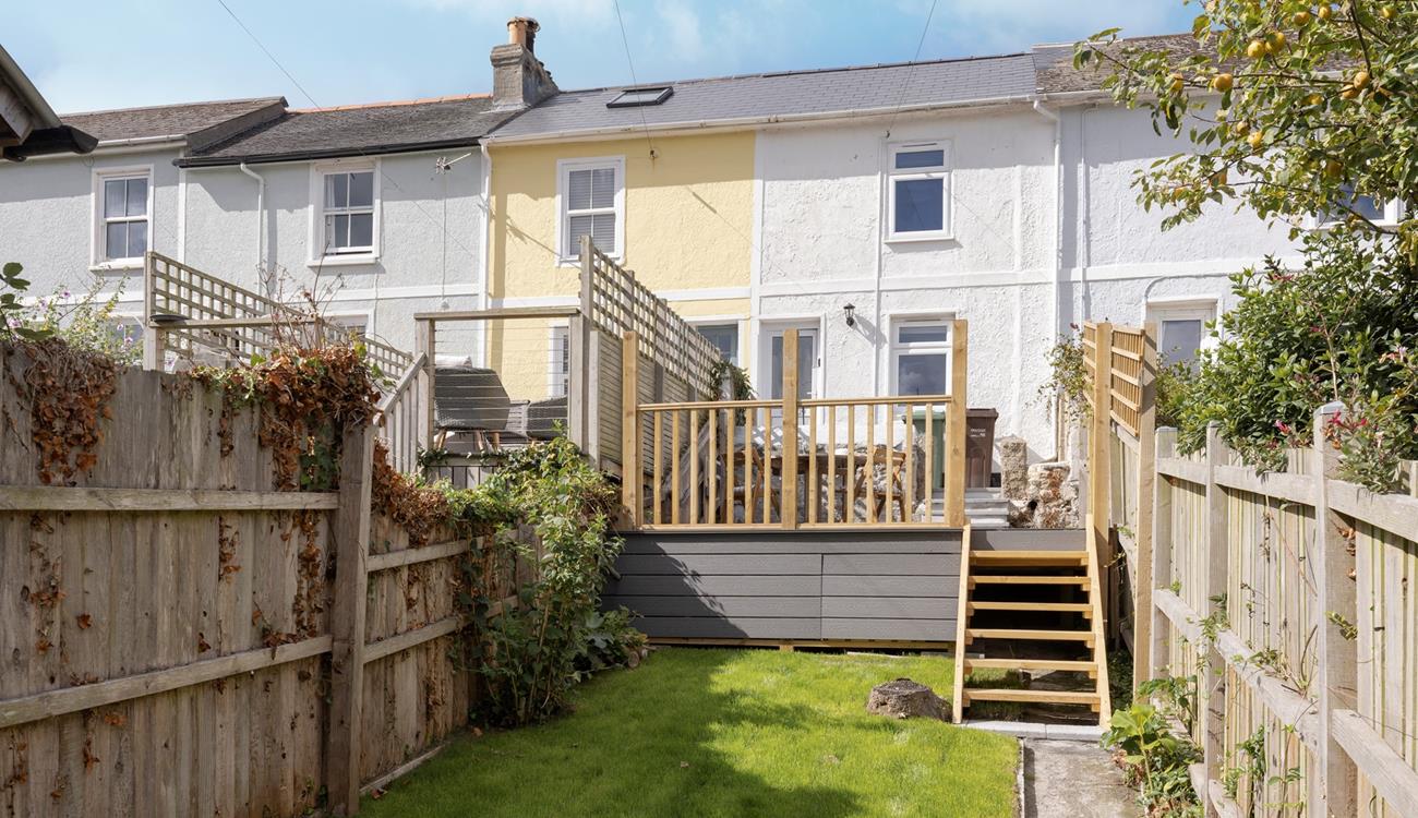 There's plenty of outside space for all the family to enjoy.