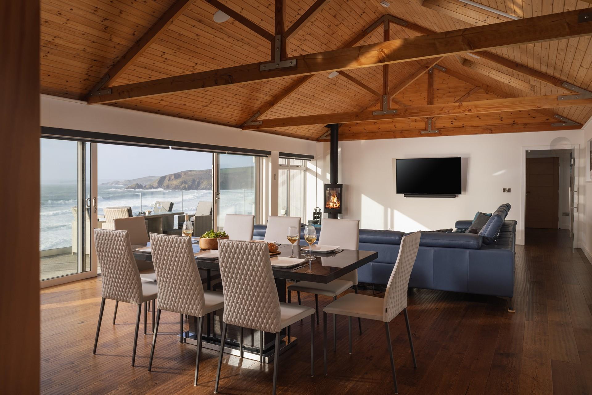 Stunning views await at Four Winds in Praa Sands!