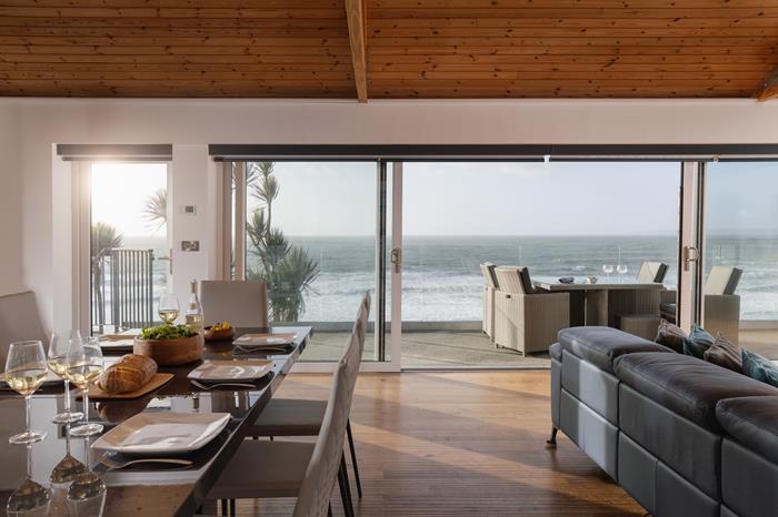 Four Winds, Sleeps 8 in Praa Sands