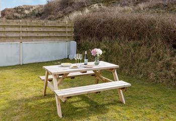 Enjoy al fresco dining in the garden area.