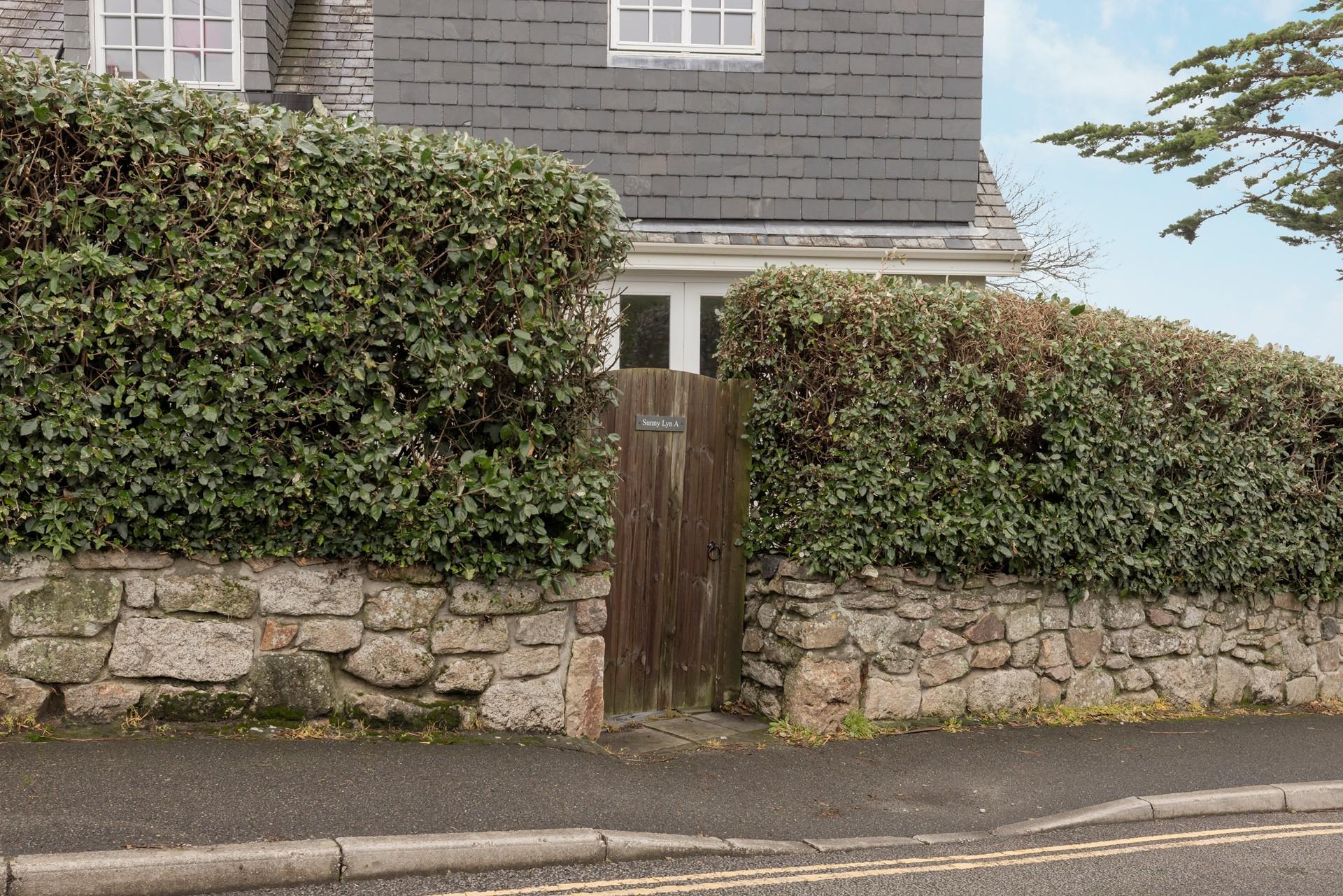 Arrive at Sunny Lyn ready for a relaxing break!