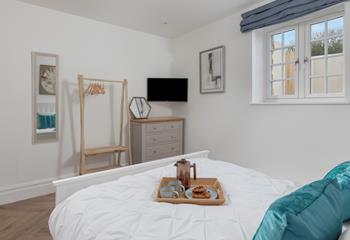 Decide on the day's plans after a relaxing nights sleep.