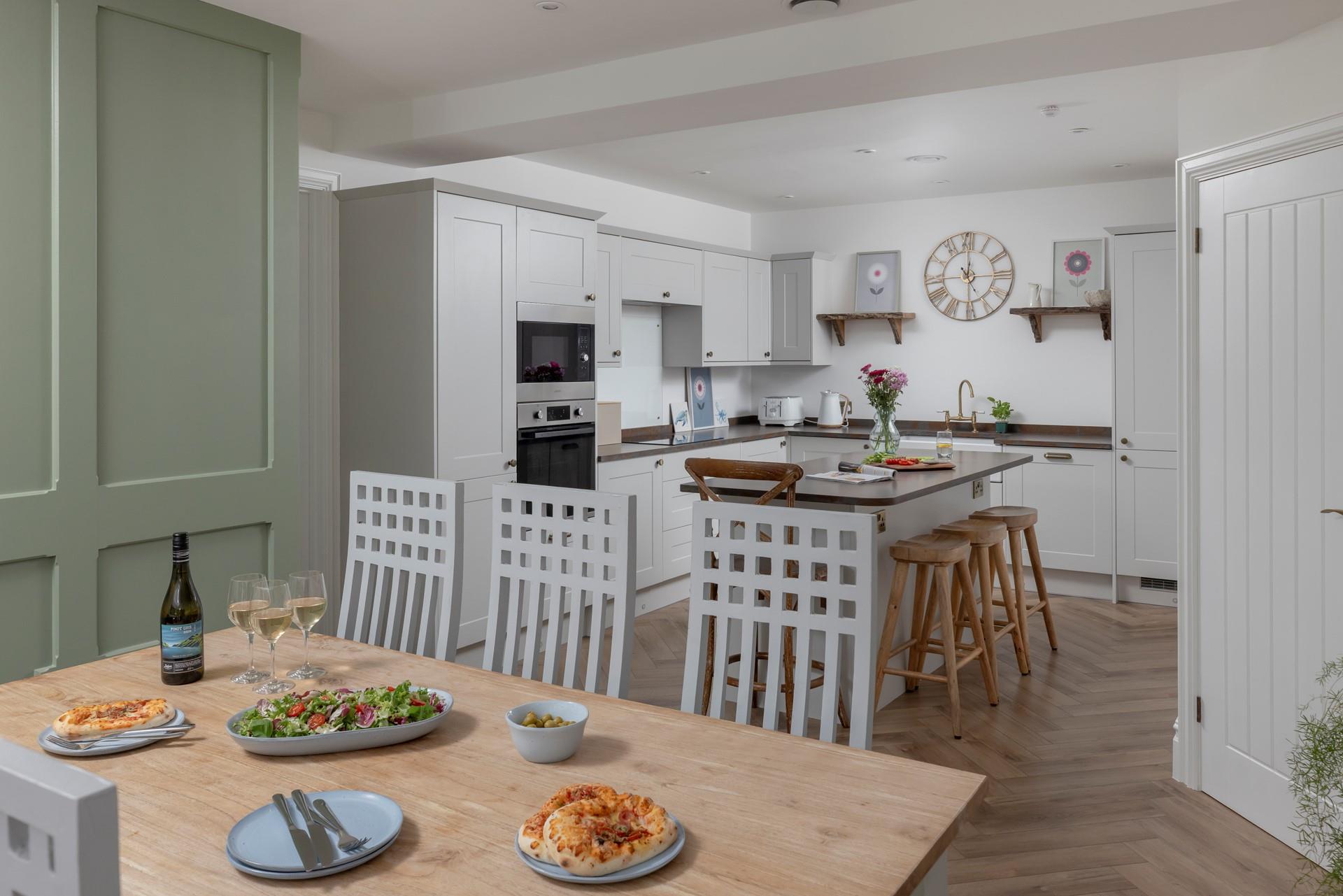 Cook up a storm in the well-equipped kitchen!