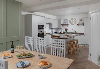 Cook up a storm in the well-equipped kitchen!