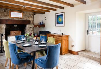 Pop open your favourite bottle of wine and settle in for a leisurely dinner. 