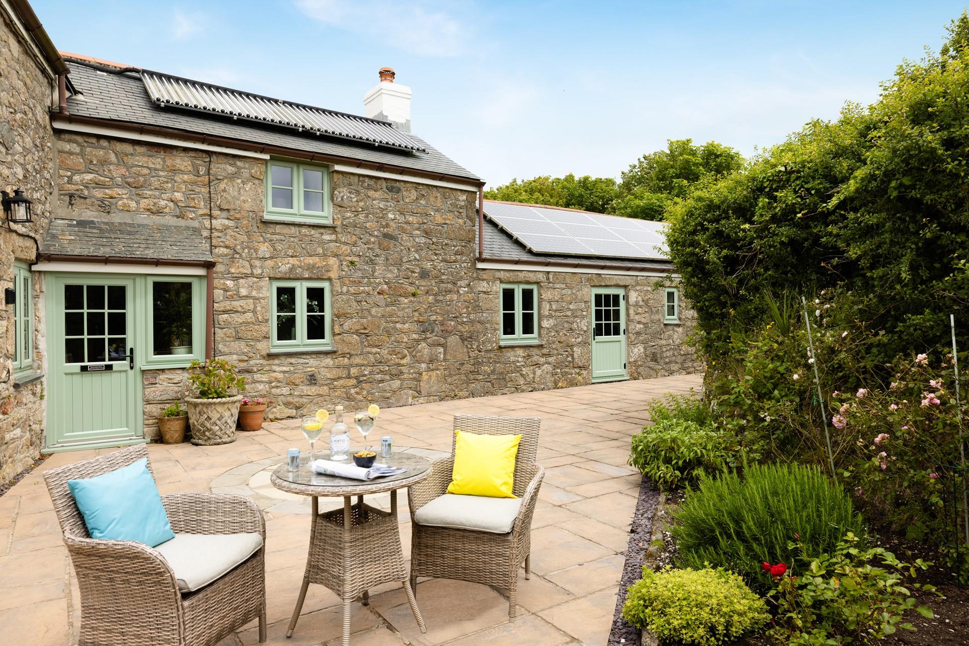 Arrive at Trenowin Farm and relax into countryside living. 