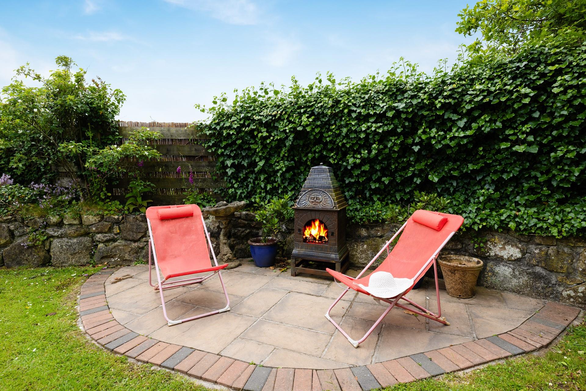 Wrap up warm, light the fire, and gather around for a magical evening of storytelling under the stars. 