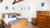 Wake slowly to the peace and quiet of the surrounding countryside. 