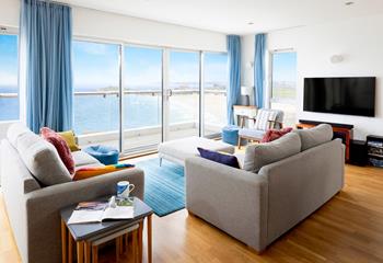 Watch the waves and listen to the sounds of the sea from the open plan living area.