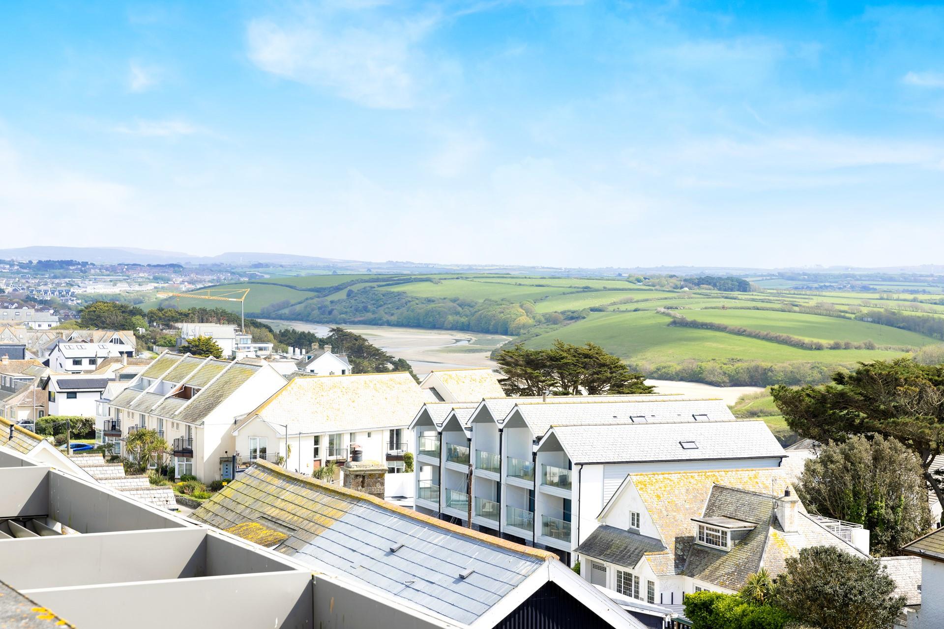 The wraparound balcony offers coastal and countryside views!