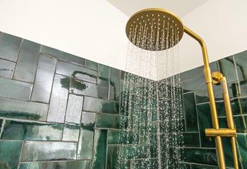Start your day with a luxurious rainfall shower!