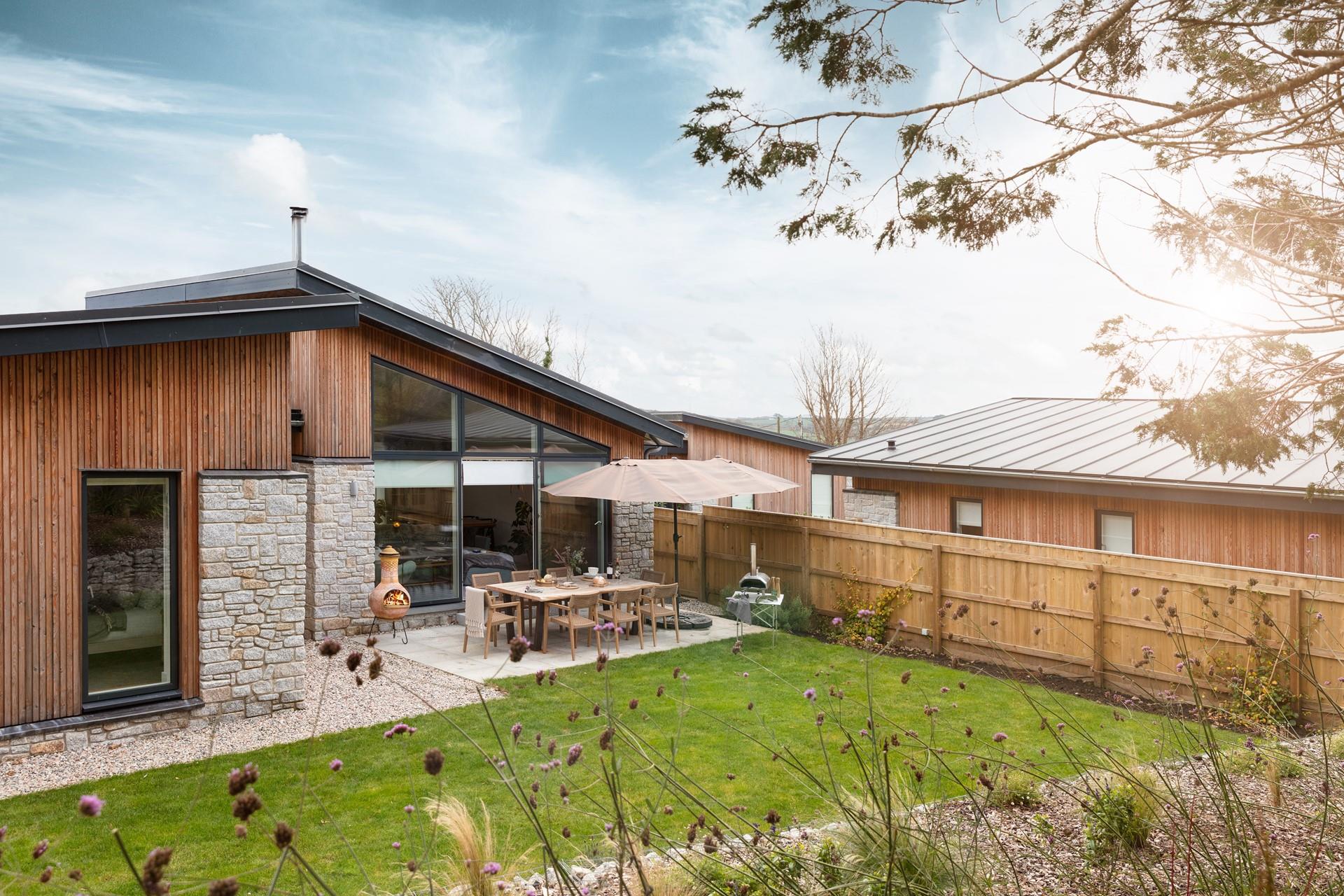 The fully enclosed garden is ideal for those holidaying with a dog.