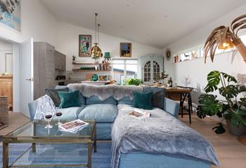 Step inside Wonderwall, a coastal retreat on the north Cornwall coast.