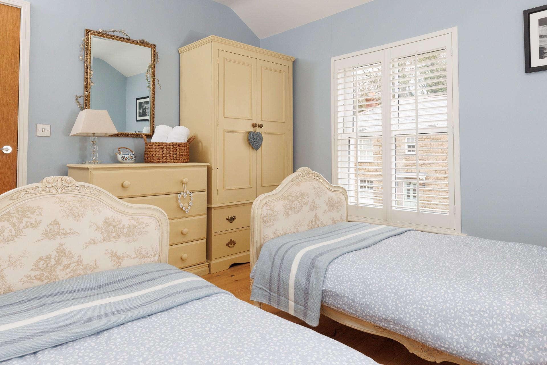 Explore the historic village of Charlestown with this cosy base to return to.