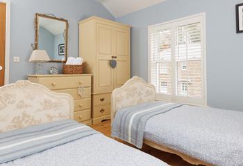 Explore the historic village of Charlestown with this cosy base to return to.