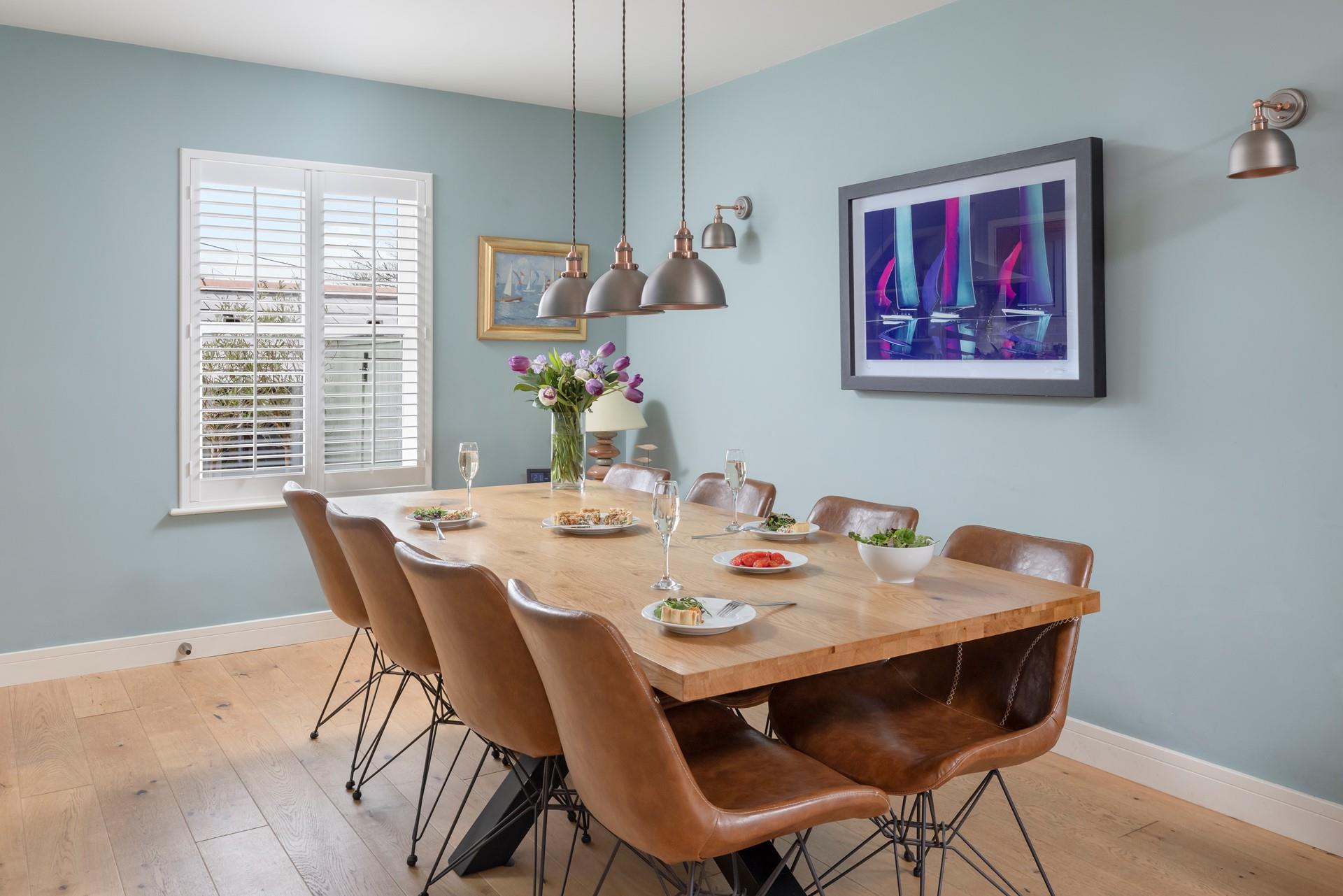 The whole family can enjoy tucking into tasty meals together.