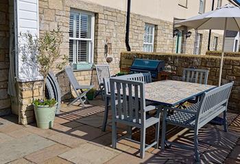 Enjoy meals al fresco in the sunshine.