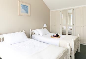 The spacious bedroom has plenty of storage space for your holiday wardrobe.