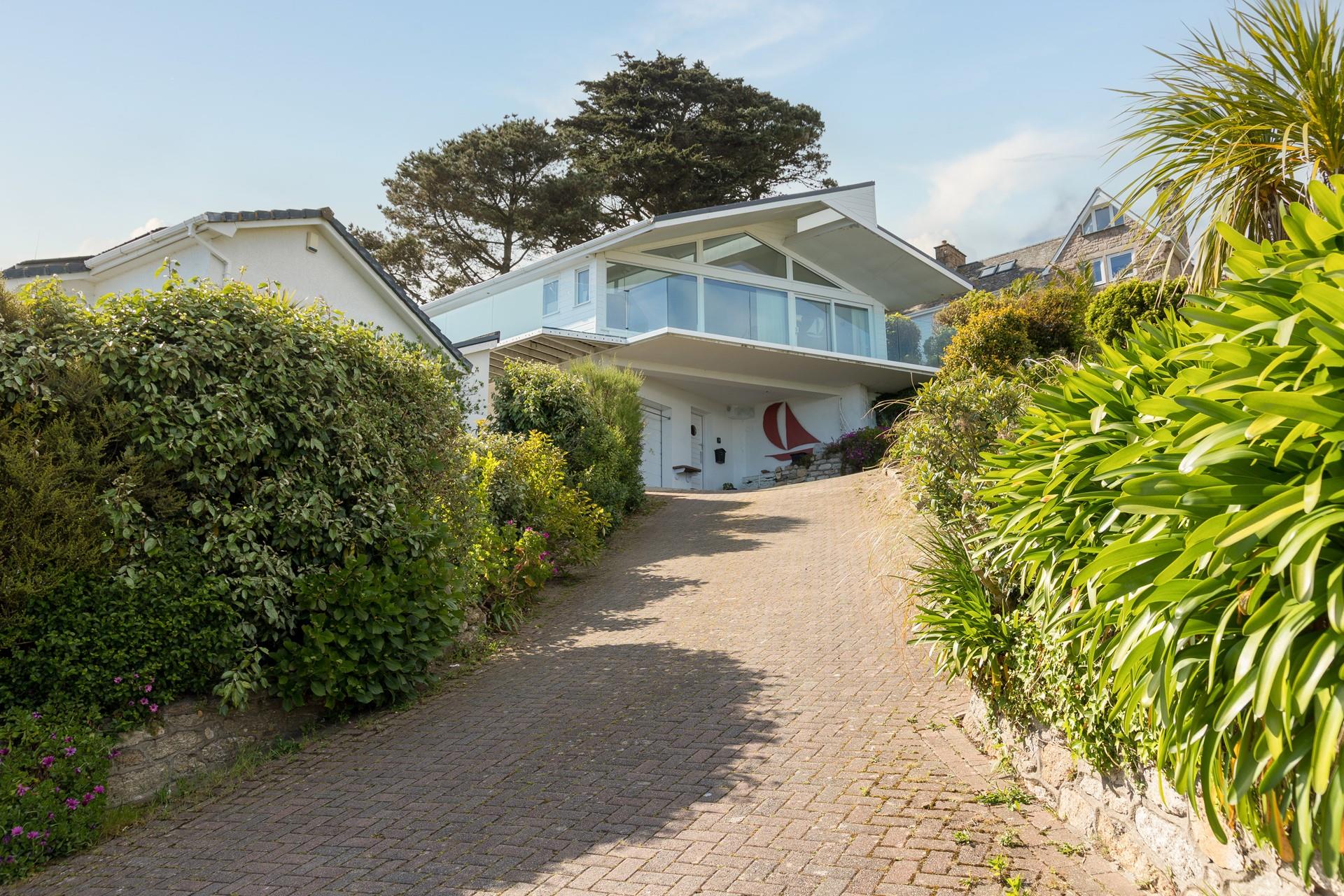 Park up on the private drive each day after exploring the surrounding areas. 