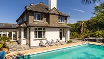 Welcome to March, a magnificent holiday home in St Ives.