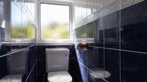 There's also an additional cloakroom. 