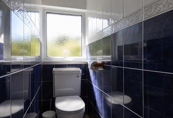 There's also an additional cloakroom. 