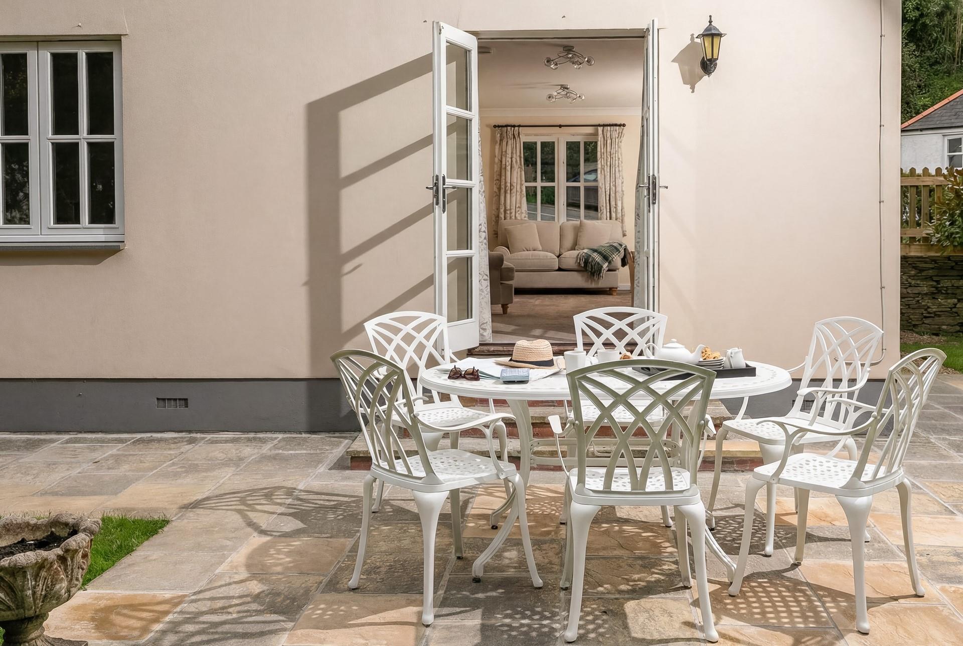 Step from the spacious lounge onto the patio and enjoy al fresco dining.