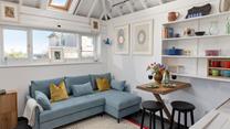 Light and bright, the studio has all you need for a relaxing stay.