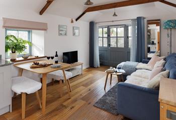 Tideaway, Sleeps 2, Perranuthnoe.