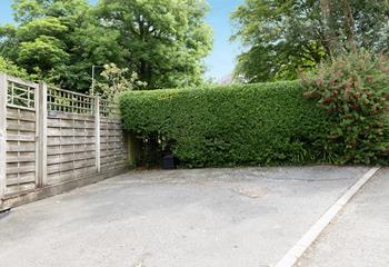 Park up easy on the driveaway with space for two cars. 